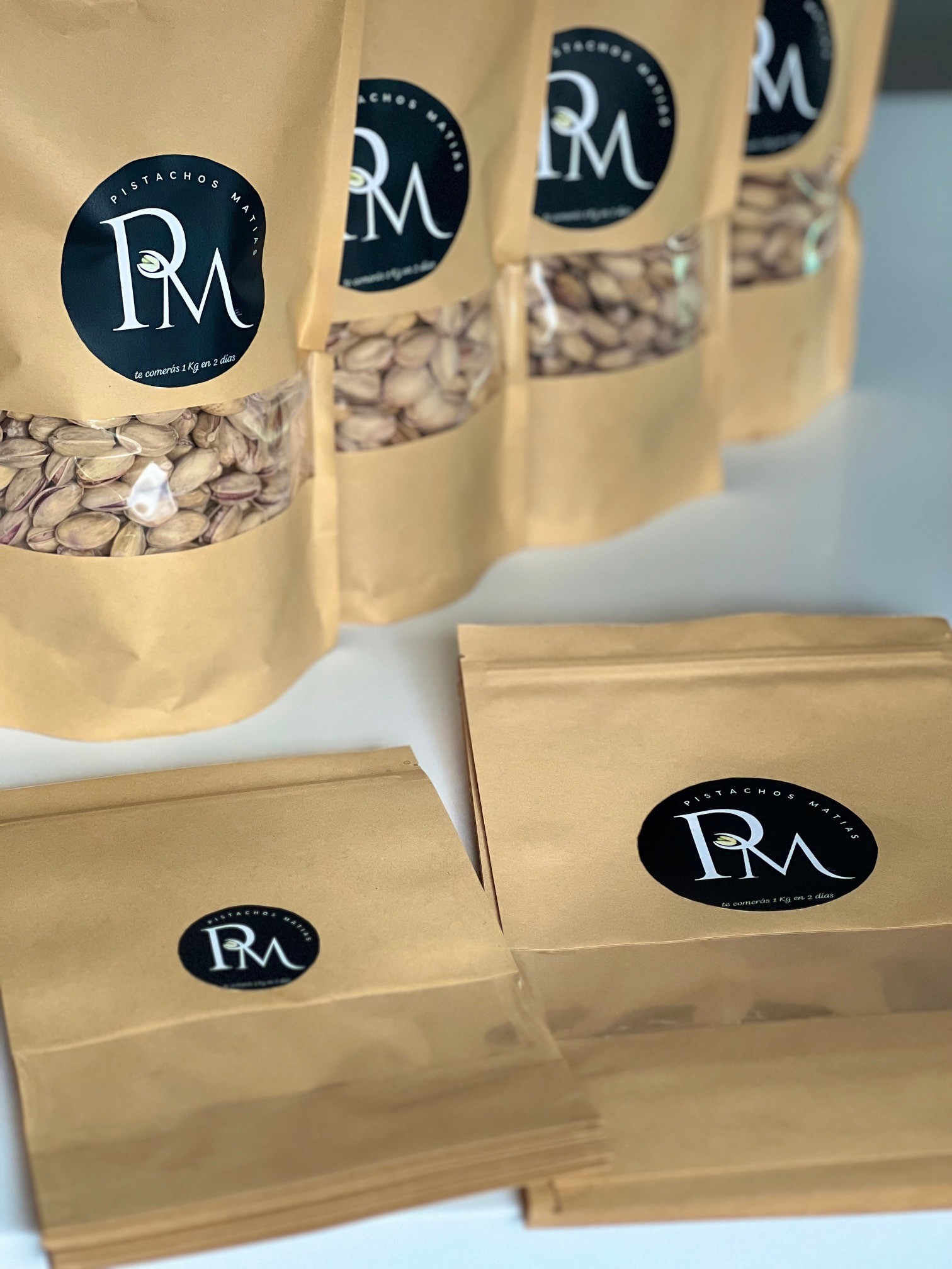 Bolsas de Pistachos Matías durante el envasado